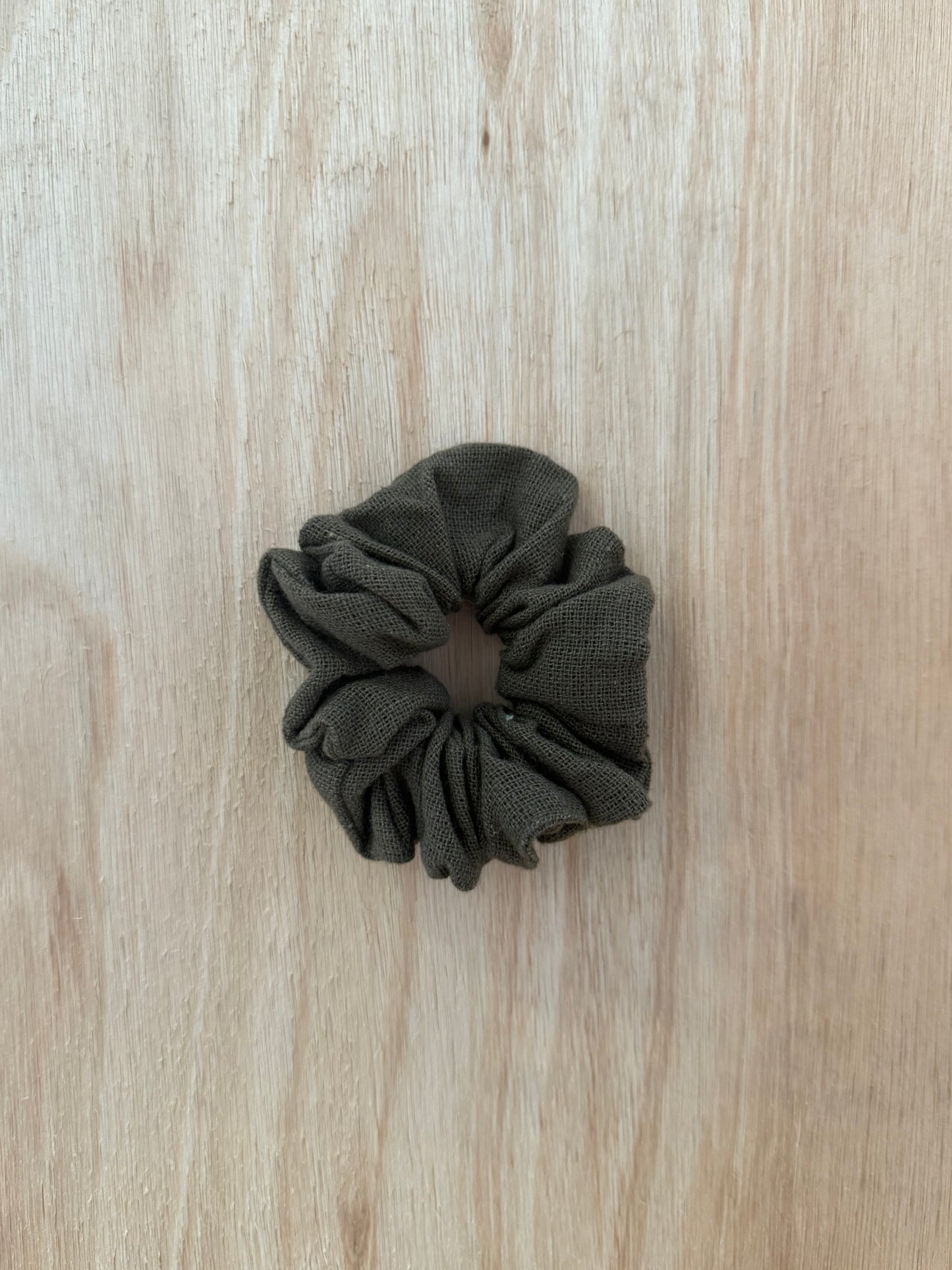 SMALL SCRUNCHIE