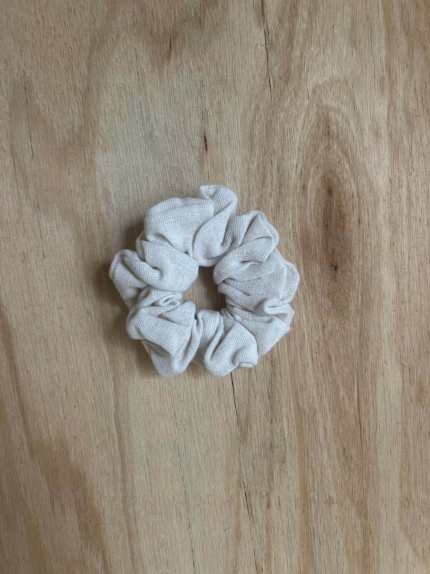 SMALL SCRUNCHIE