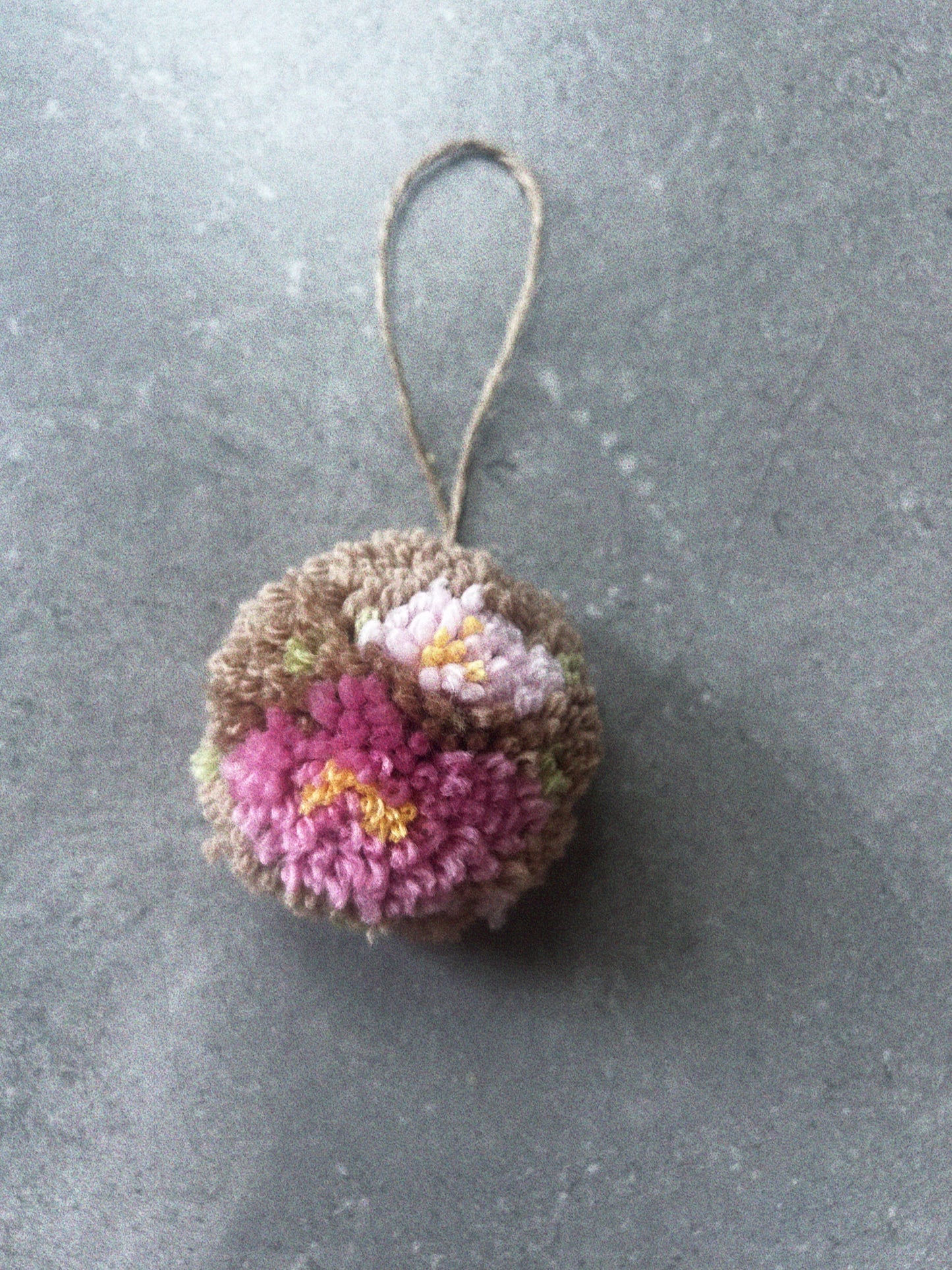 Floral Pom Pom - Free Guide