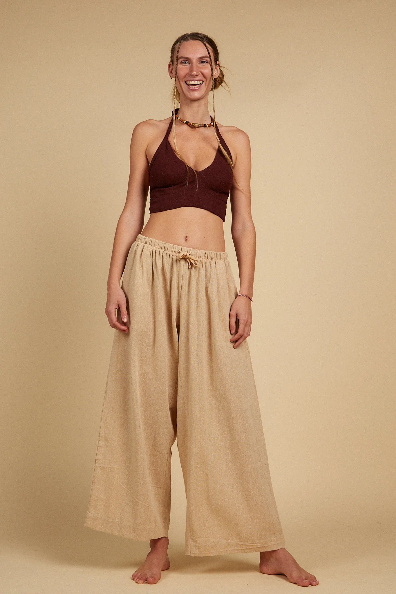 HONEY HALTER TOP - BLACK