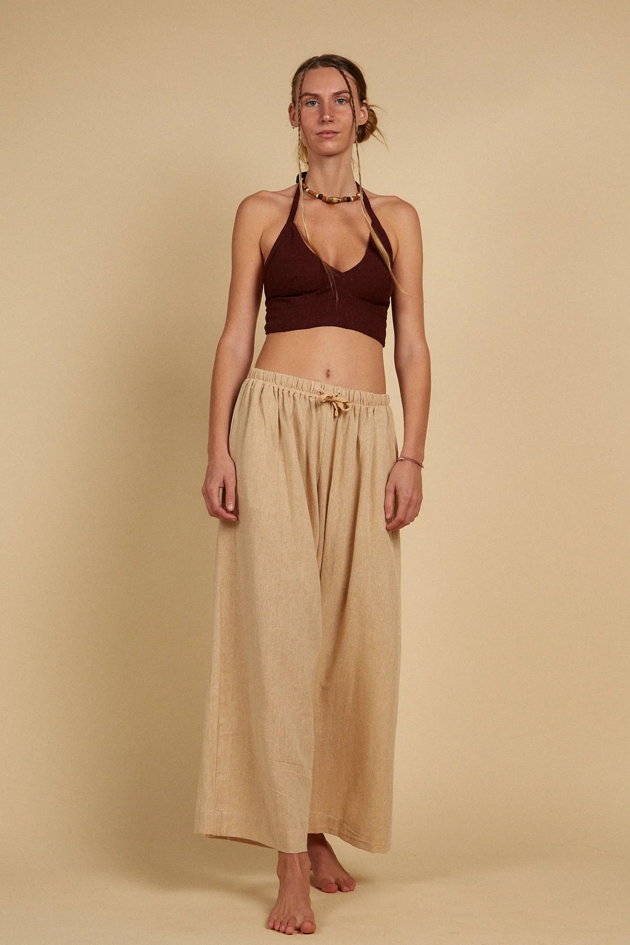 HONEY HALTER TOP - BLACK