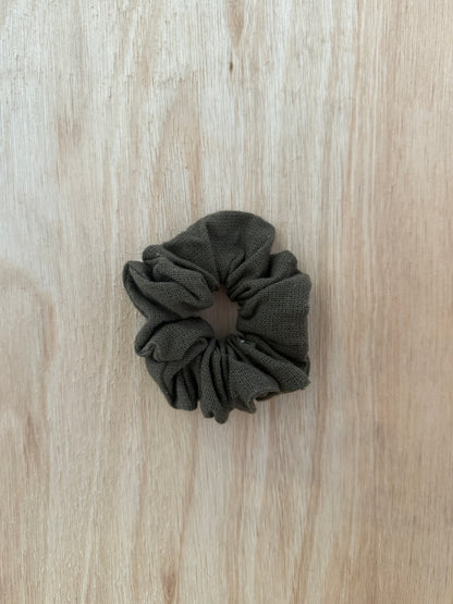 SMALL SCRUNCHIE