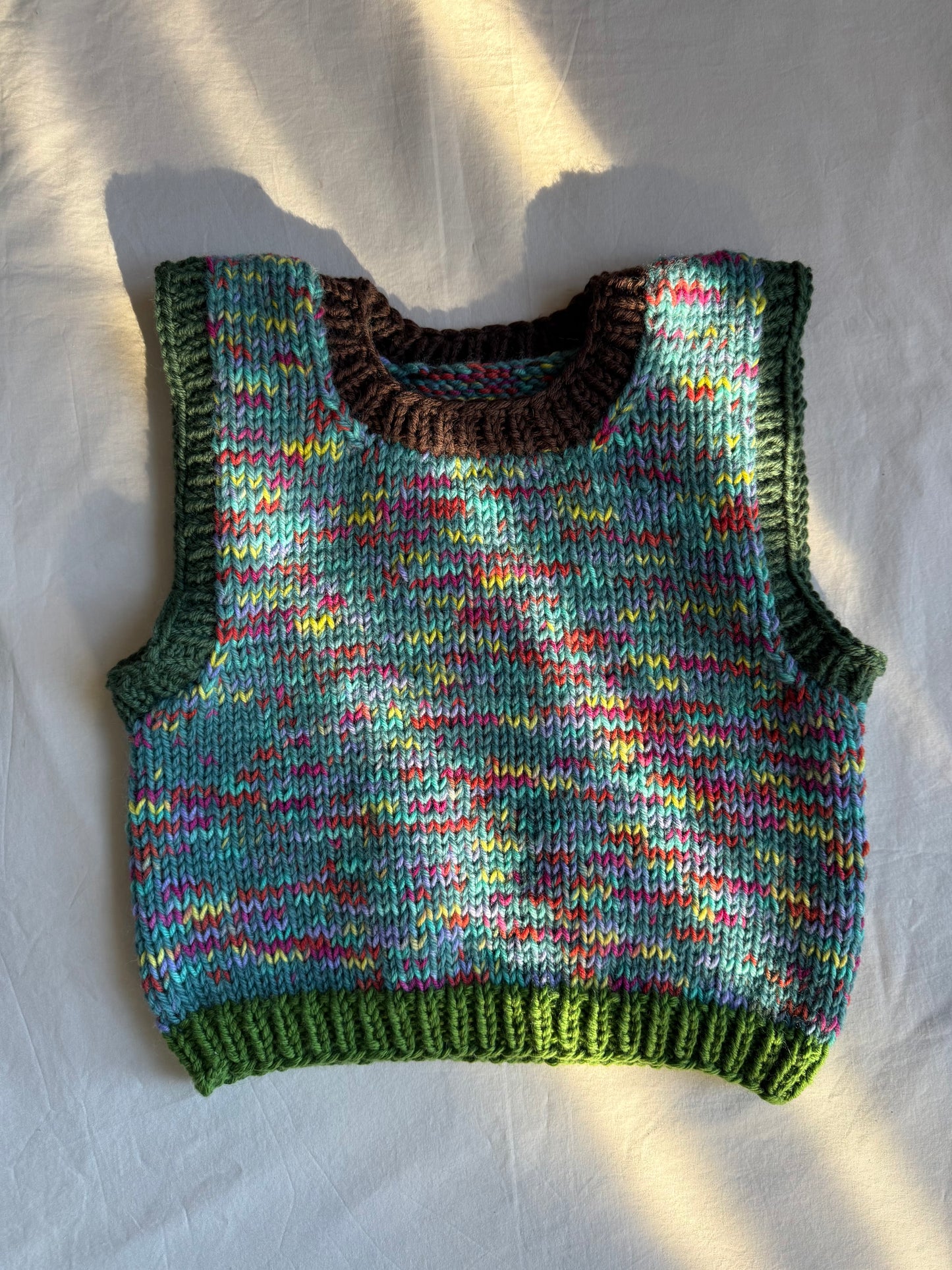 Embrace Vest - Rainbow Roots (size 6-7)