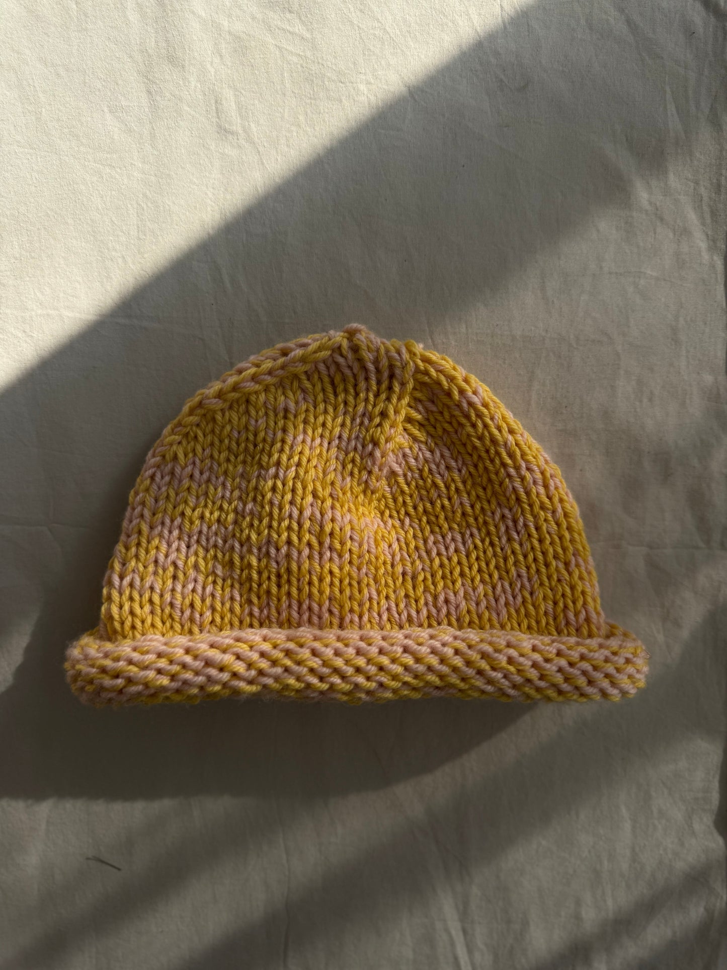 Beam Beanie - Goldenrose (size 8-11)